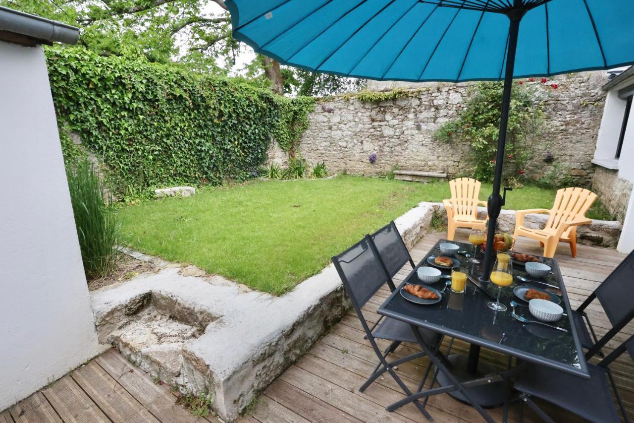 Apartamento L'Atelier Et Sa Terrasse Pontivy Exterior foto