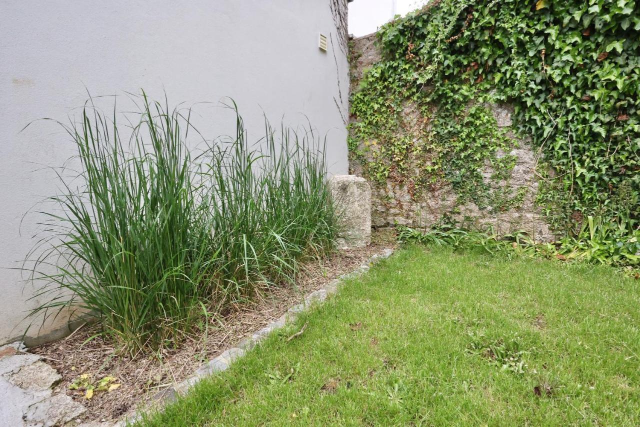 Apartamento L'Atelier Et Sa Terrasse Pontivy Exterior foto