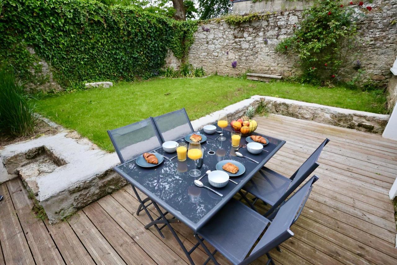 Apartamento L'Atelier Et Sa Terrasse Pontivy Exterior foto